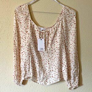 DR2 NWT  Cream Print Long Sleeve Shirt, Size Small